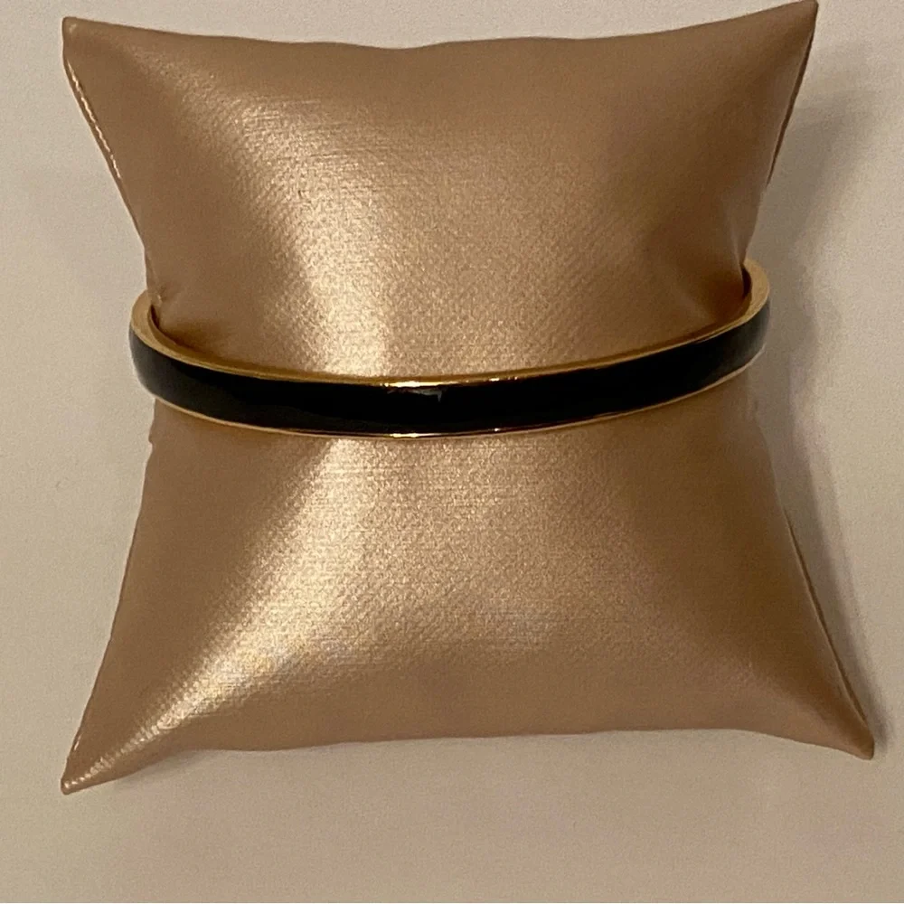 KATE SPADE BRACELET SKINNY BLACK ENAMEL GOLD PLATE BOW BANGLE SIGNED OS ONE SIZE - Picture 5 of 9